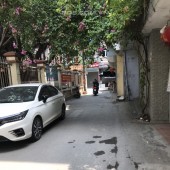 Cần bán gấp Nhà Mễ Trì Thượng 40m2, 4 Tầng,3.6m. Giá rẻ như hạt dẻ ( có thương lượng).